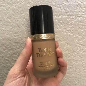 ❌SOLD❌Too faced 💛 Born this way foundation